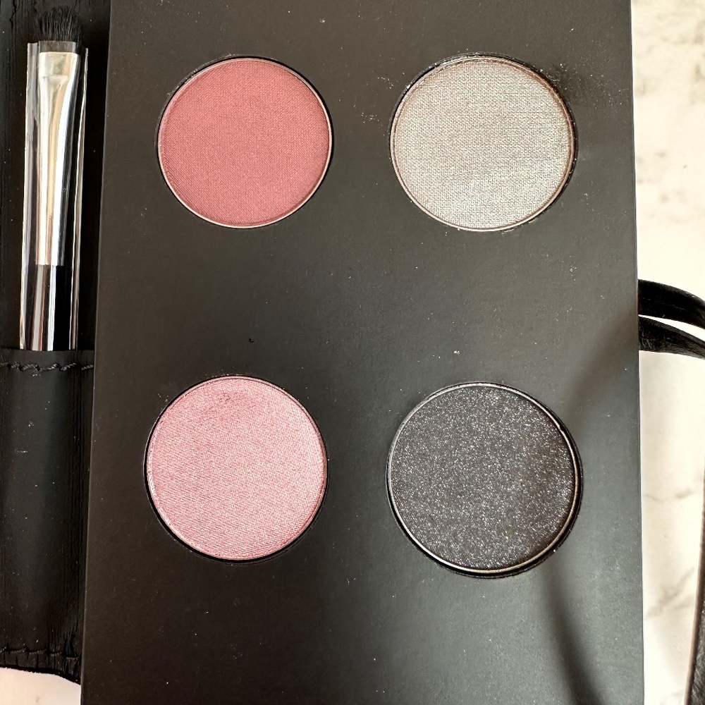 Lancome Paris Velvet Diary Palette 4 Eyeshadows Palette *NEW* - Picture 2 of 9